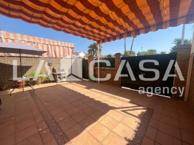 Chalet en venta en Vistazul, Dos Hermanas