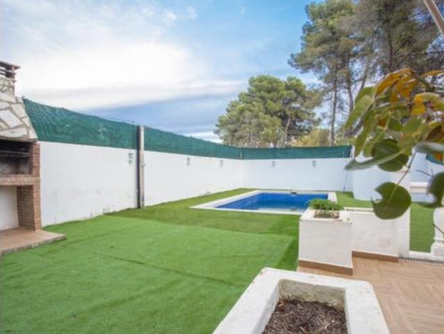 Chalet en venta en Esquivias, Toledo
