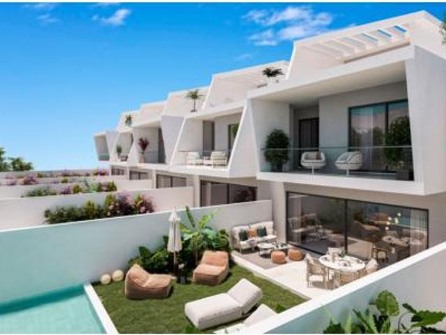 Villa en venta en Estepona, Bel-Air