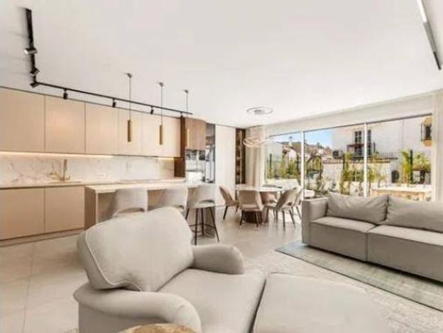 Chalet en venta en Nueva Atalaya, Costa del Sol Occidental