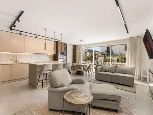 Chalet en venta en Nueva Atalaya, Costa del Sol Occidental