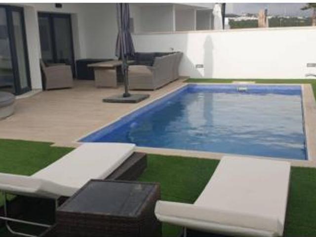 Chalet en venta en la Marina Baixa, Valencia