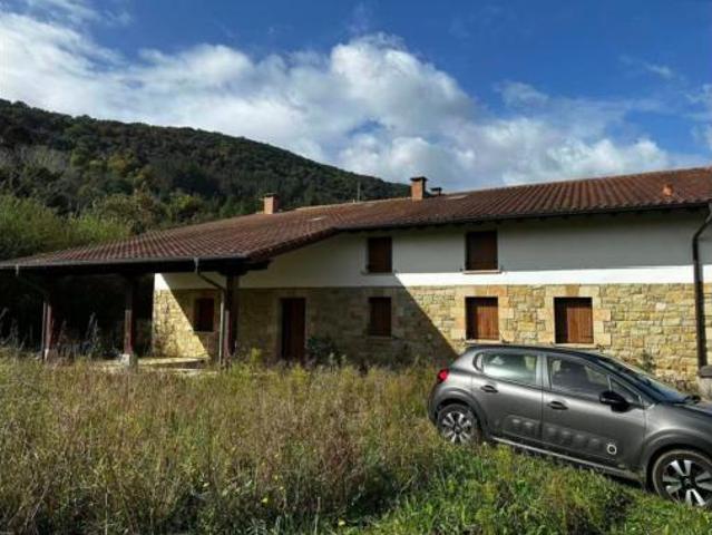Chalet en venta en Forua, Vizcaya