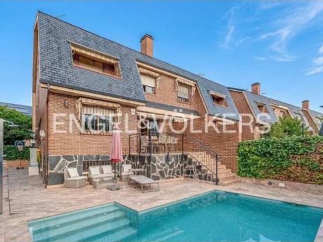 Chalet en venta en El Naranjo - La Serna, Fuenlabrada