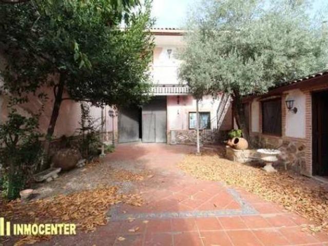 Chalet en venta en Fuensalida, Castilla-La Mancha