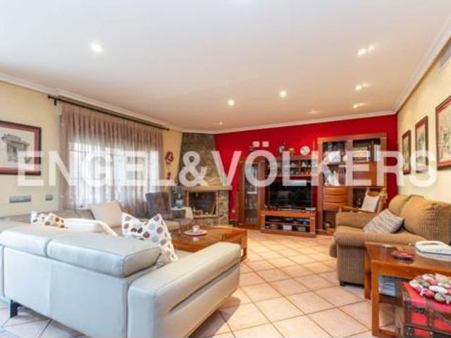 Villa en venta en Fuente El Saz De Jarama