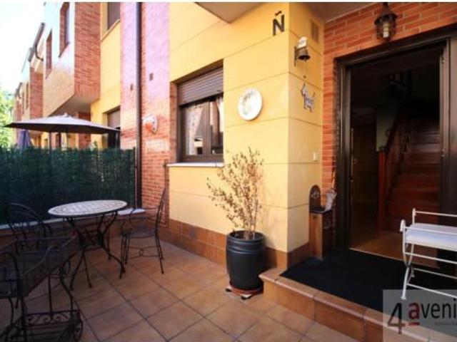 Chalet en venta en Aroles, Gijón