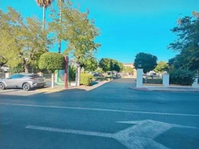 Chalet en venta en Urbanización Guadaljarafe, Gines
