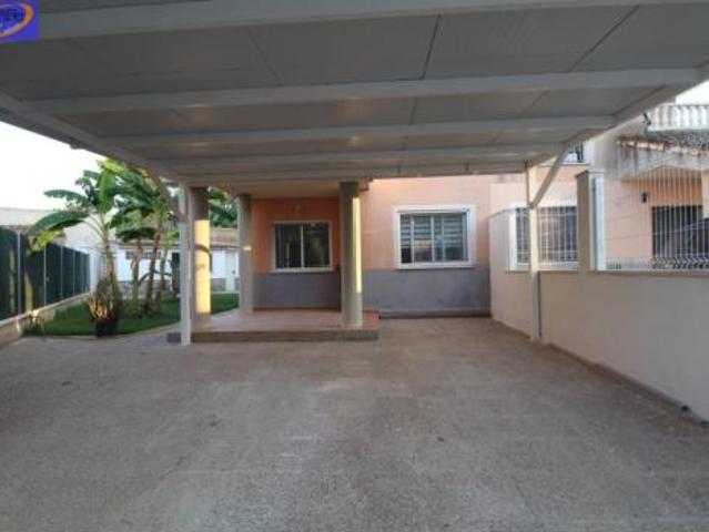 Chalet en venta en Urbanización Monsec, La Hoya de Buñol