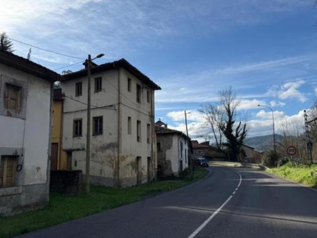 Chalet en venta en Grado, Asturias