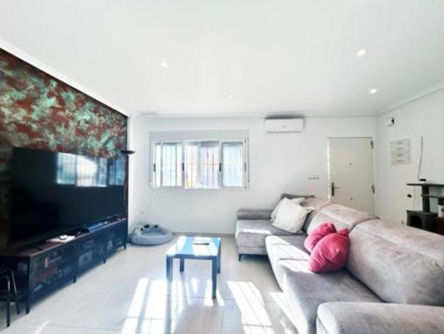 Chalet en venta en Granja De Rocamora, Alicante