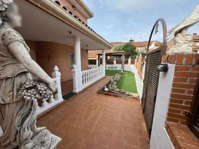 Chalet en venta en Griñón, Madrid