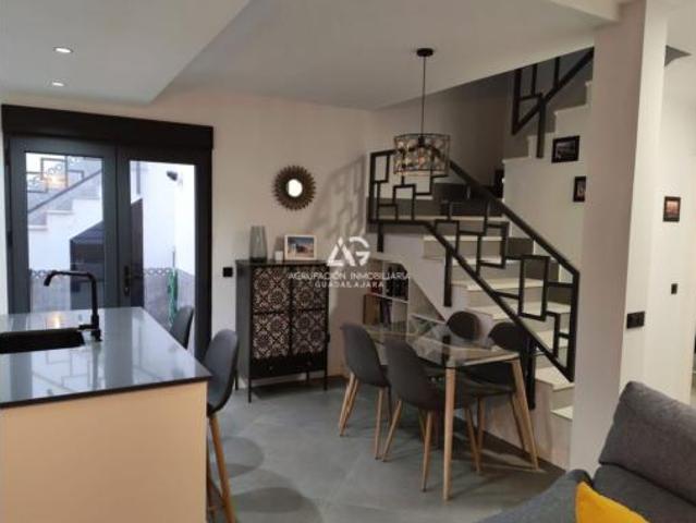 Chalet en venta en Amistad, Guadalajara