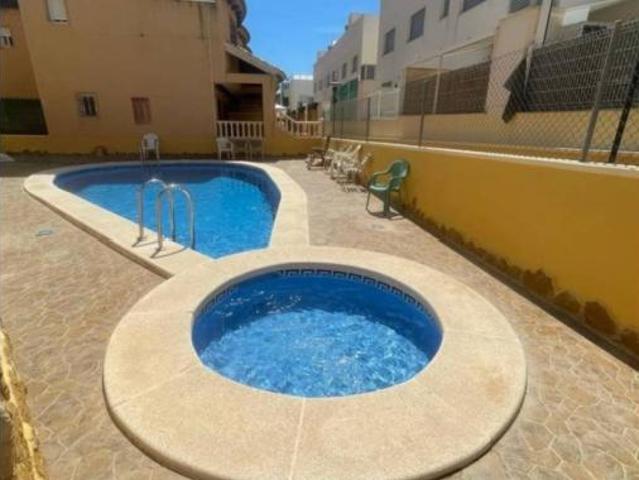 Chalet en venta en Urbanització Els Estanys, el Baix Segura / La Vega Baja