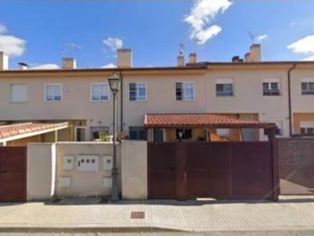 Chalet en venta en Hontanares De Eresma, Castilla y León