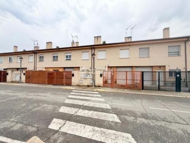 Chalet en venta en Hontanares De Eresma, Castilla y León