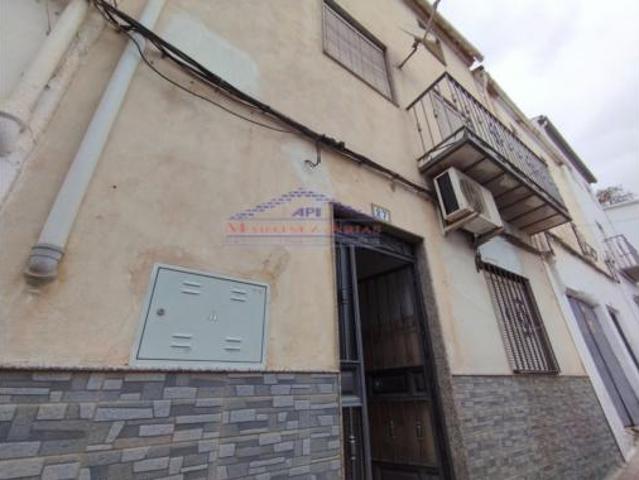 Chalet en venta en Huelma, Andalucía