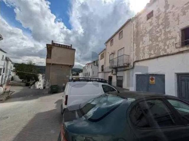 Chalet en venta en Huelma, Andalucía