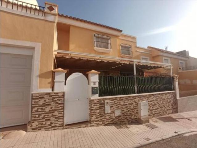 Chalet en venta en La Gloria, Huércal De Almería
