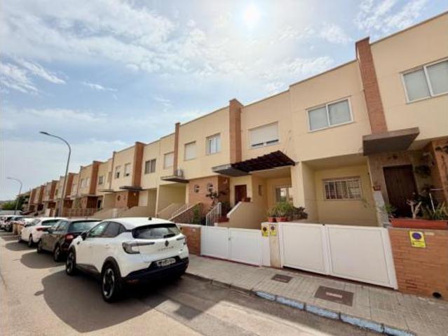 Chalet en venta en La Fuensanta-Villa Inés, Huércal De Almería
