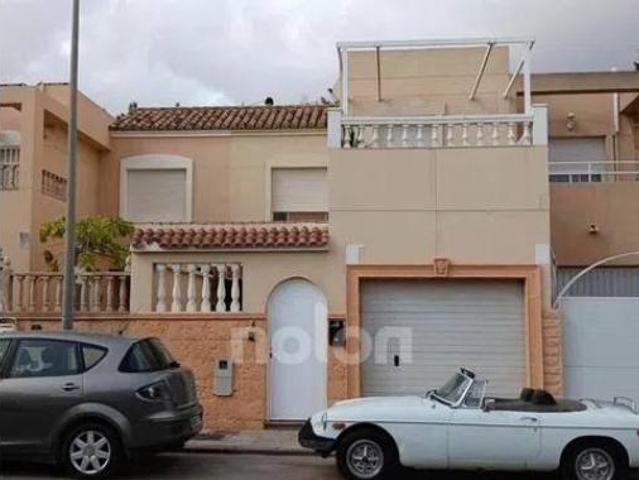 Chalet en venta en La Fuensanta-Villa Inés, Huércal De Almería