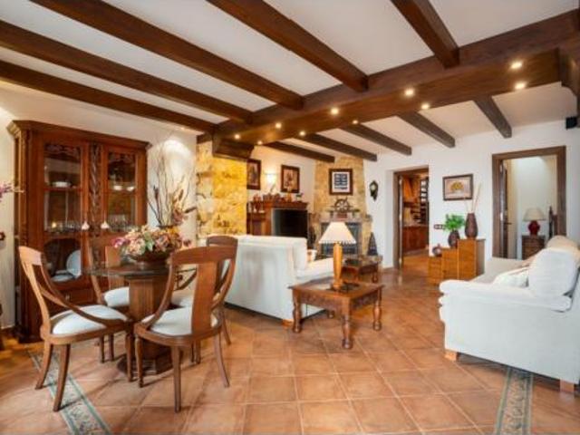 Chalet en venta en Istán, Málaga