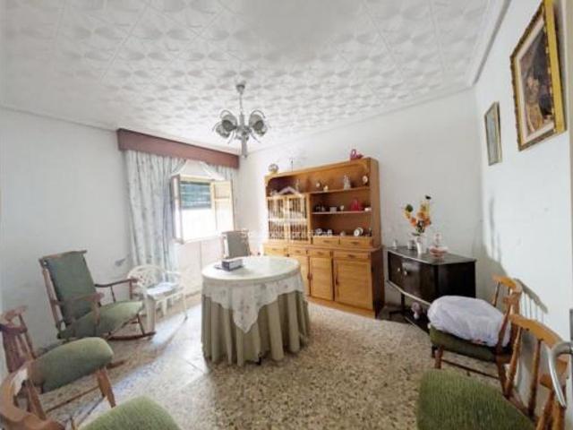 Villa en venta en Jaén, San Ildefonso