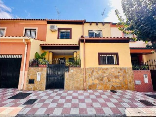 Villa en venta en Jun, La Isla