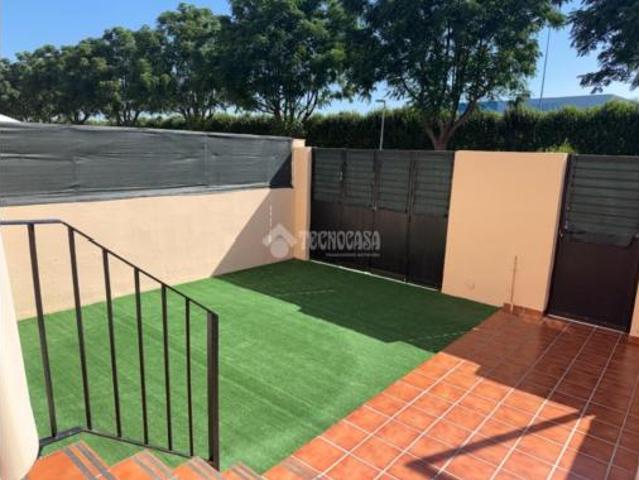 Chalet en venta en La Algaba, Andalucía