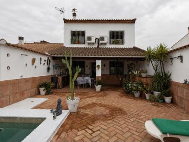 Chalet en venta en La Fuencubierta, La Carlota