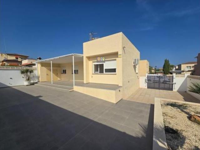 Chalet en venta en Urbanització Bell Horitzó, la Nucia