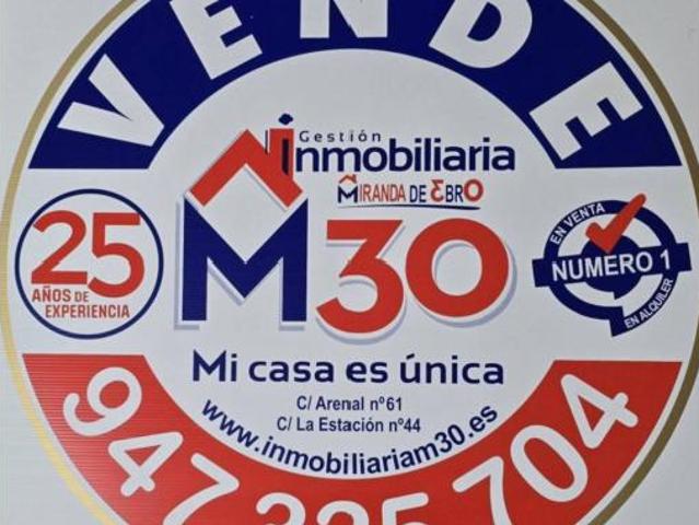 Chalet en venta en La Puebla De Arganzón, Castilla y León