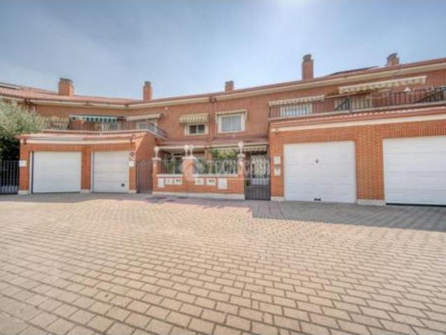 Chalet en venta en Laguna De Duero, Castilla y León
