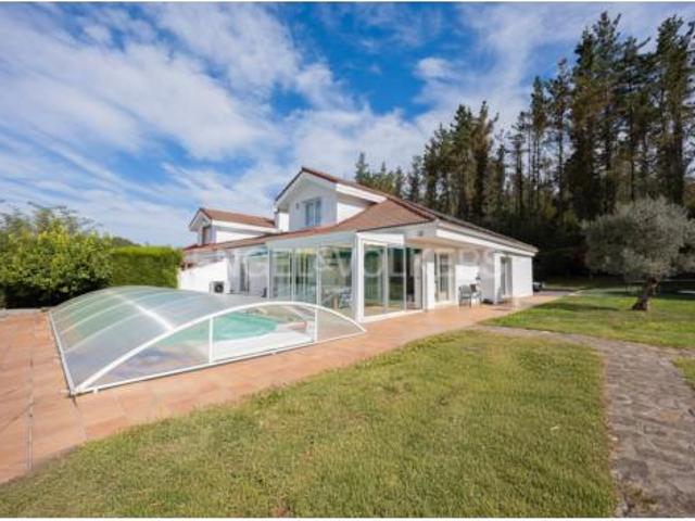 Chalet en venta en Larrabetzu, Guipúzcoa