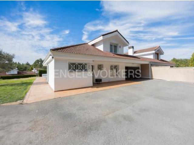 Chalet en venta en Larrabetzu, Guipúzcoa