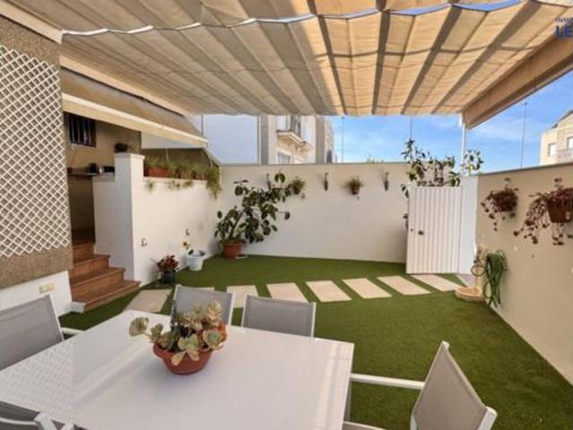 Chalet en venta en Lebrija, Andalucía