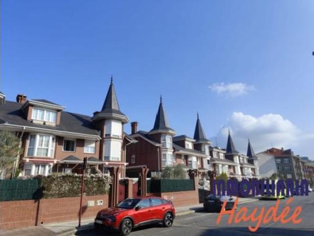 Chalet en venta en Artatza, Leioa