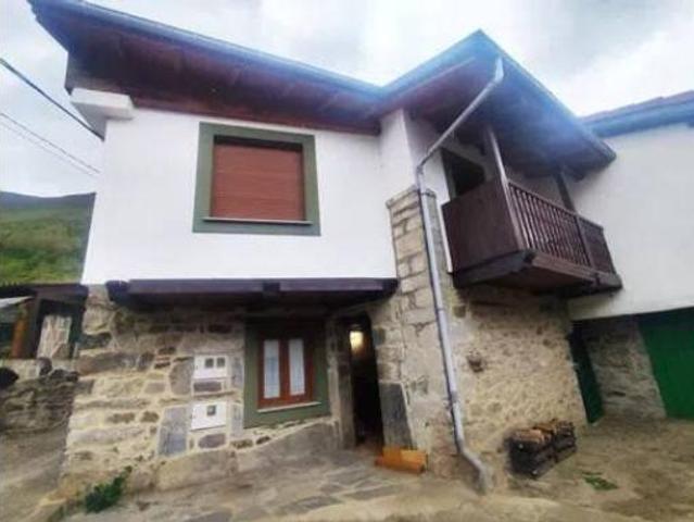Chalet en venta en Lena, Asturias