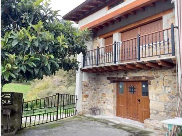 Chalet en venta en Limpias, Cantabria