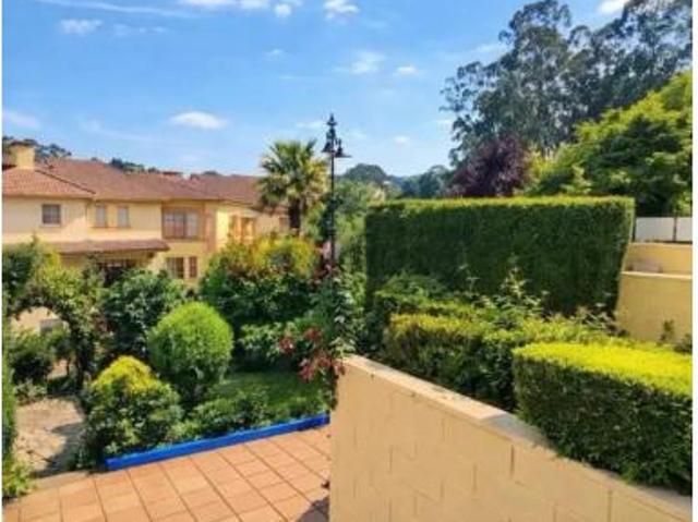 Chalet en venta en Pruvia de Baxo, Llanera