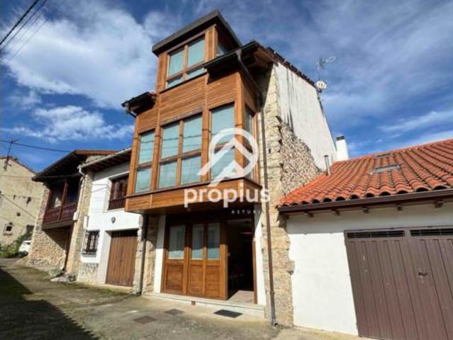 Chalet en venta en Llanes, Asturias