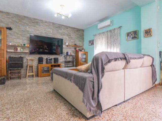 Chalet en venta en Llíria, València / Valencia