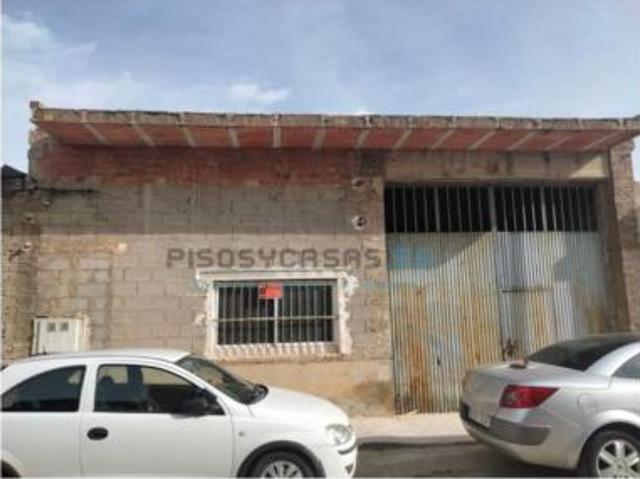 Chalet en venta en Llombai, Valencia