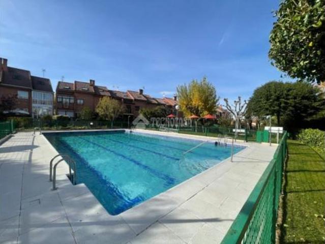 Chalet en venta en Loeches, Madrid