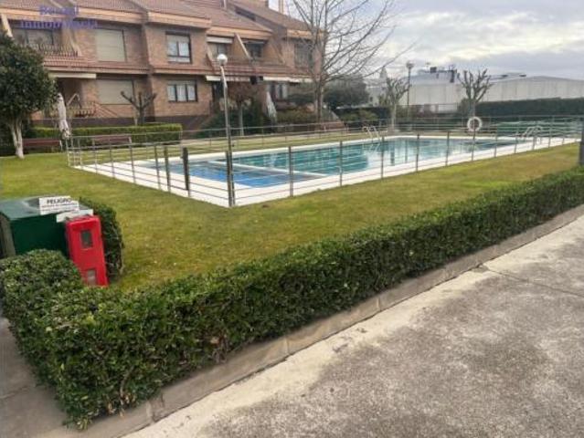 Chalet en venta en Las Gaunas, Logroño