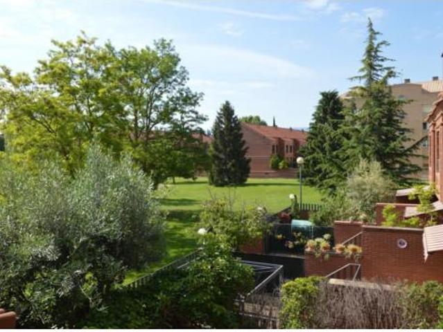 Chalet en venta en Montesoria, Logroño