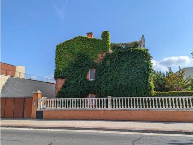 Chalet en venta en Las Gaunas, Logroño