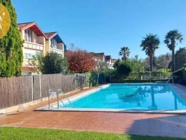 Chalet en venta en Zamarripa, Erandio