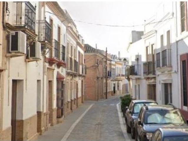 Chalet en venta en Lora Del Río, Andalucía