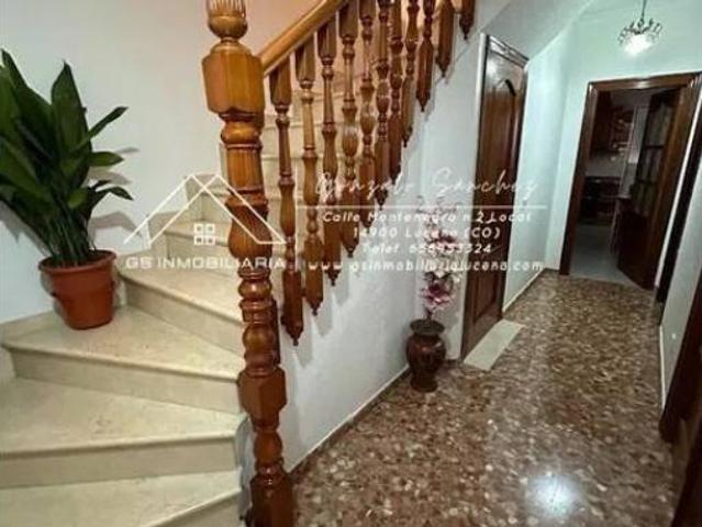 Chalet en venta en Lucena, Andalucía